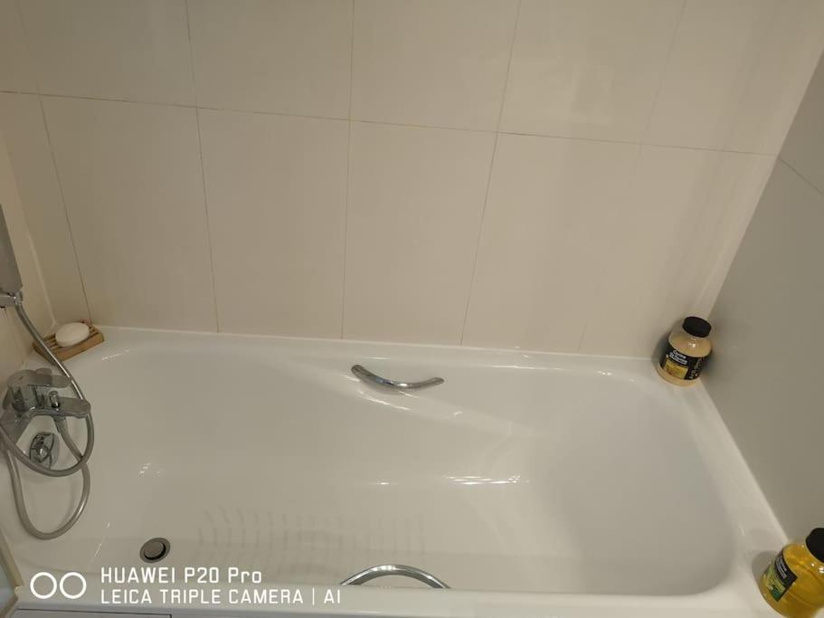 Spacieux 3 Pieces Sur Jardin อีวรี-ซูร์-แซ็น ภายนอก รูปภาพ